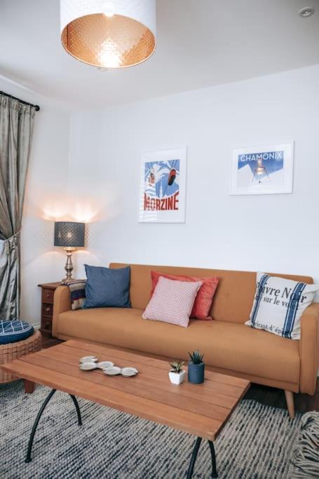 Aurora- 3 Bed With Parking And Garden Villa *