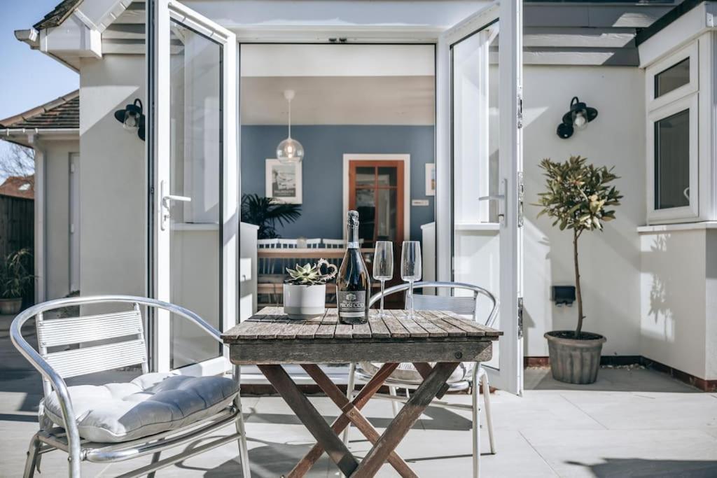 Aurora- 3 Bed With Parking And Garden