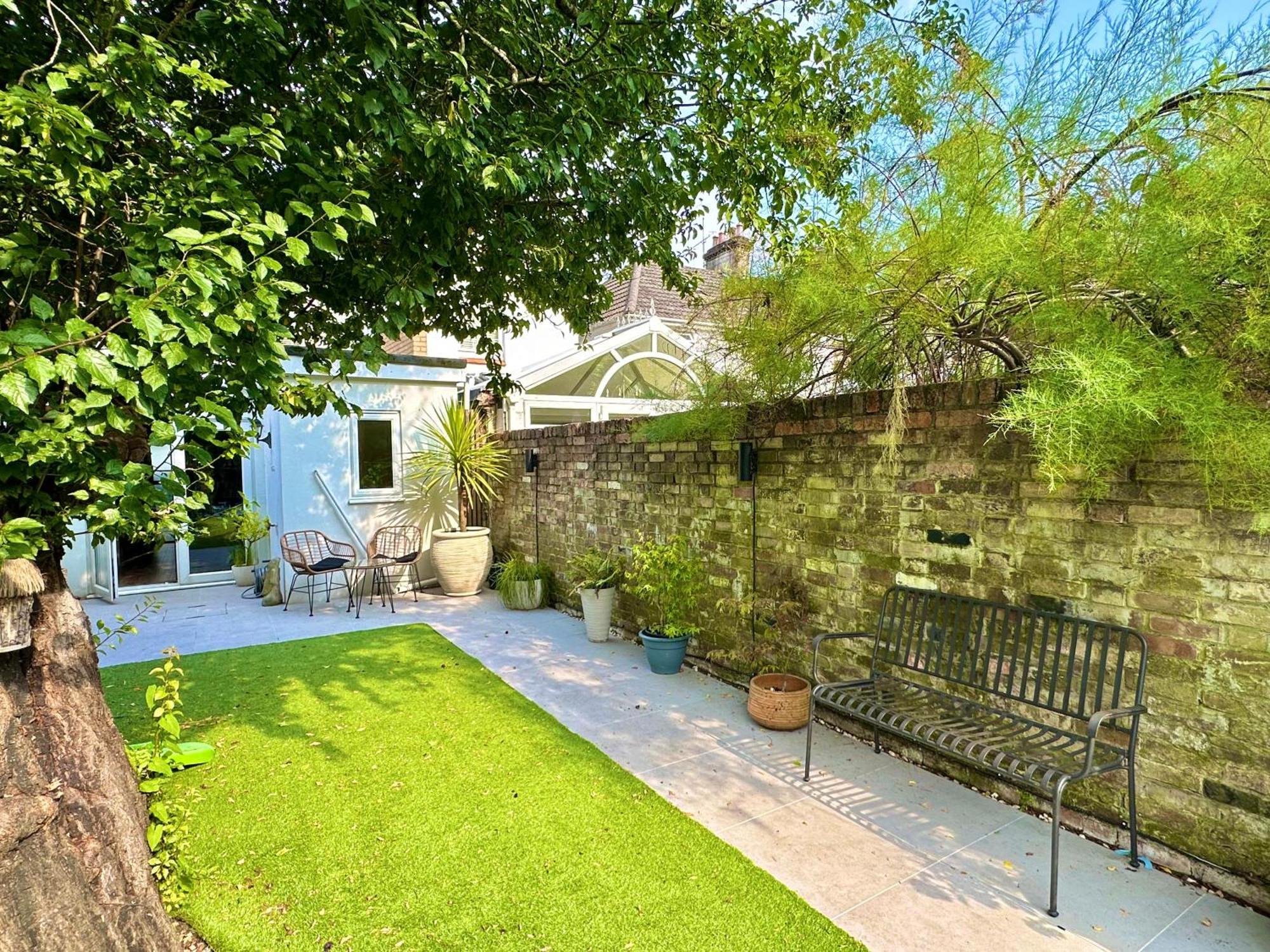 Holiday home Family Three Bedroom - Outbuilding Games - Walk To Town And - Free Parking Bournemouth