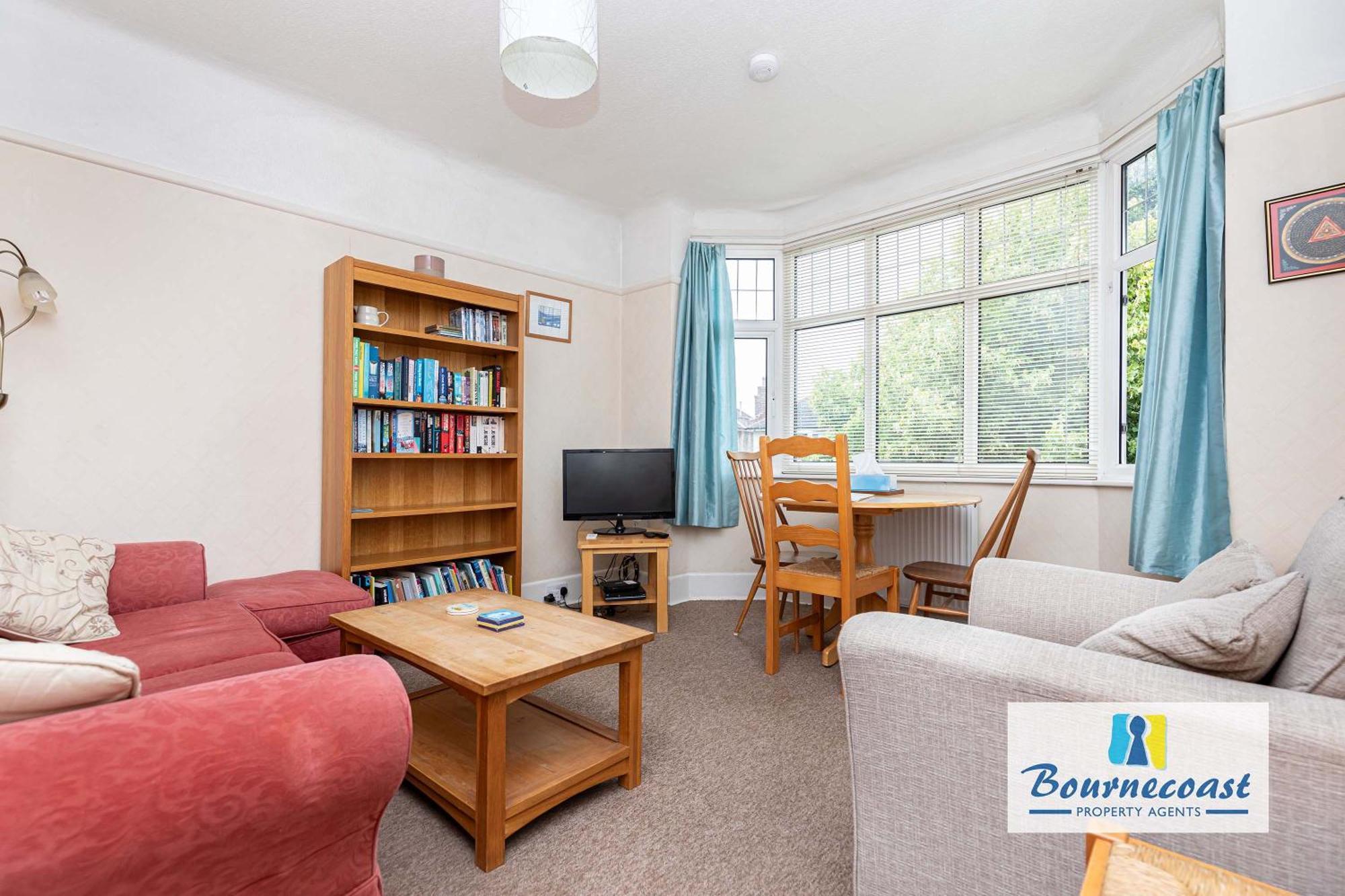 Apartment Bournecoast: Pet Friendly Flat With Garden - Fm667