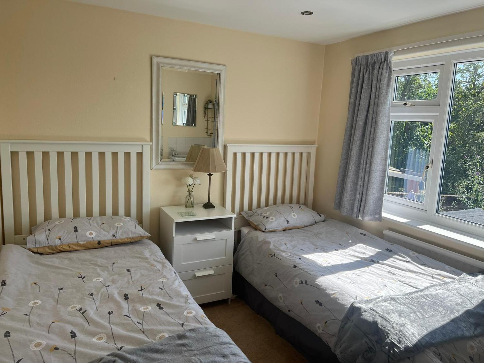 Prime Location - House With Secure Garden Holiday home