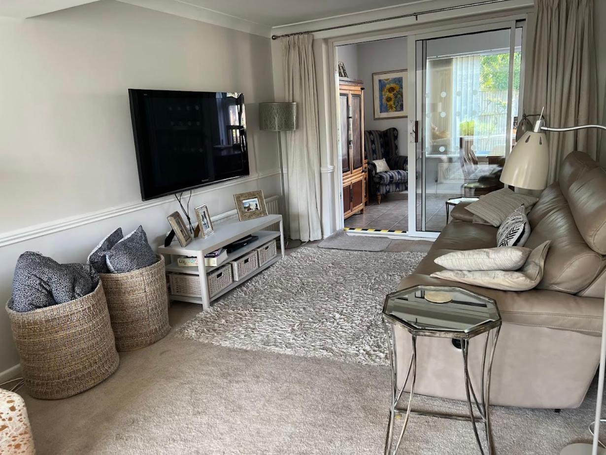 Prime Location - House With Secure Garden Holiday home Bournemouth