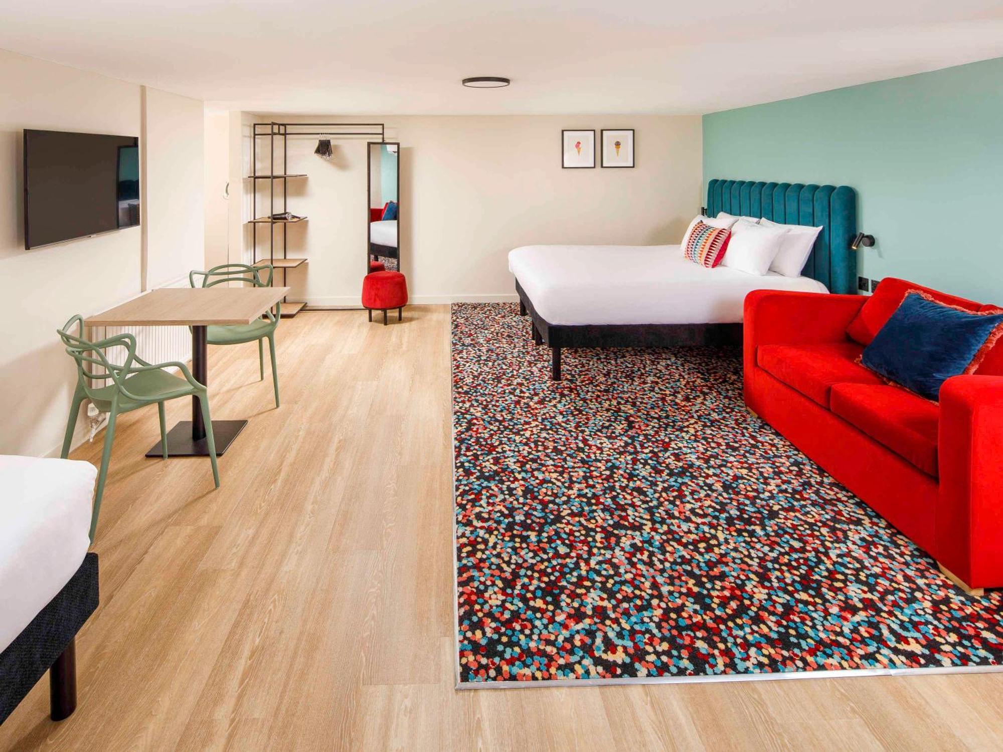 Ibis Styles Hotel 4*