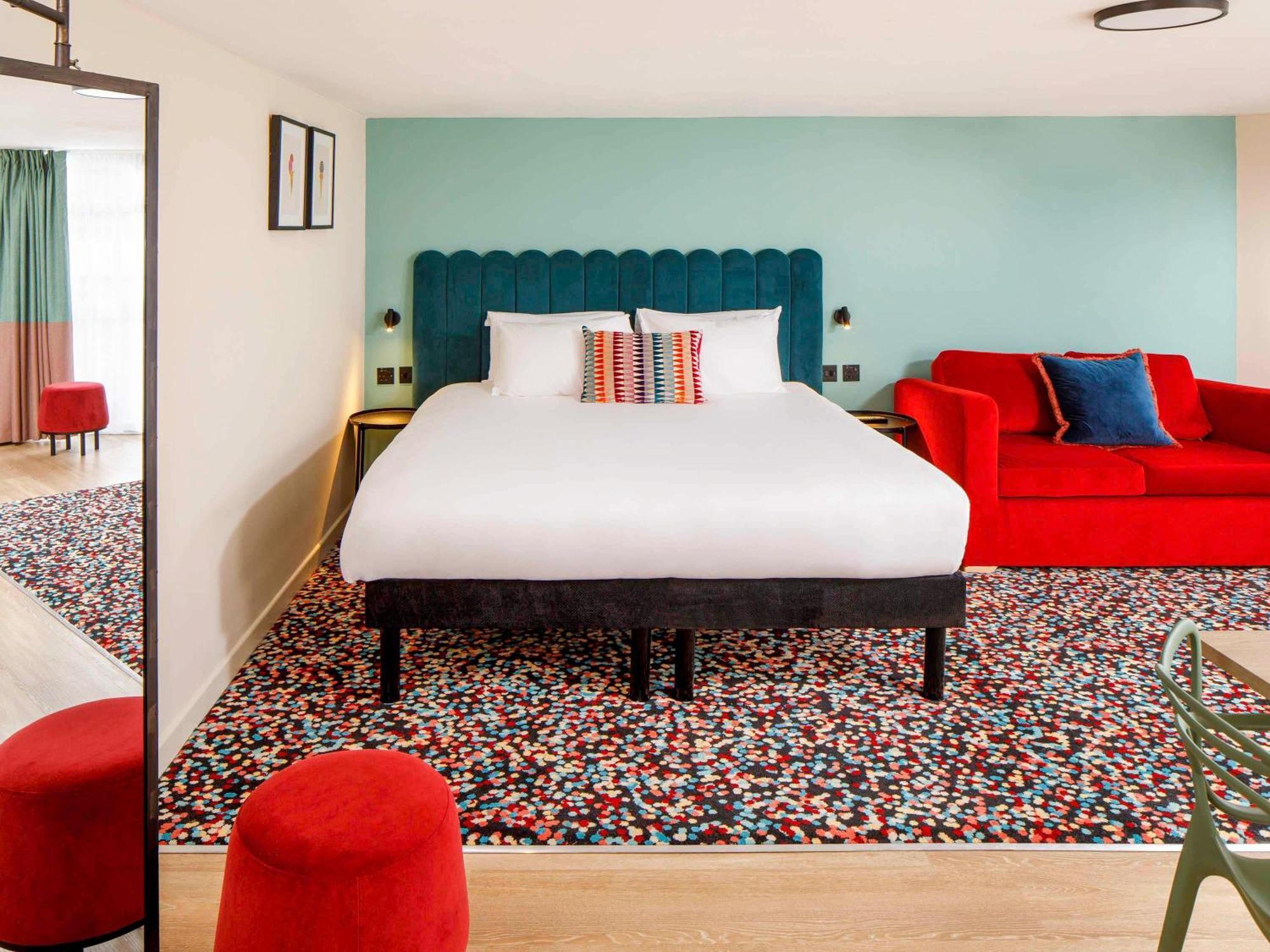 Ibis Styles 4*