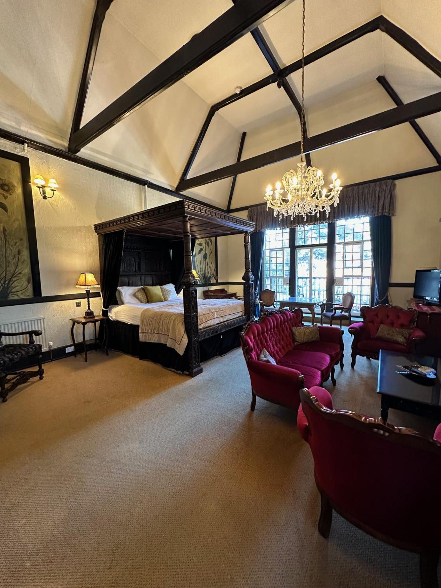 Hotel Langtry Manor 3*