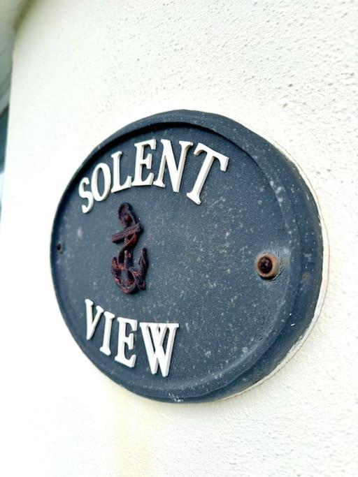 Spectacular Seaview - House - 2br - Sleeps 6 *