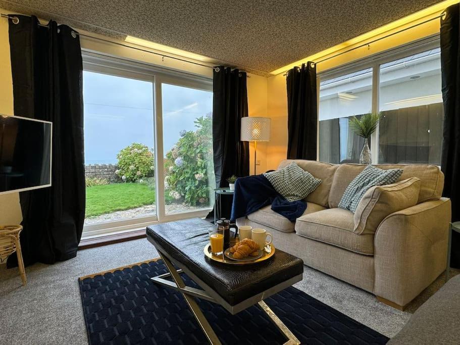 Holiday home Spectacular Seaview - House - 2br - Sleeps 6 Bournemouth