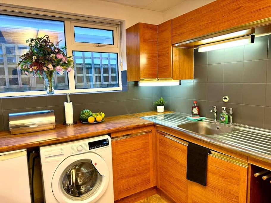 Spectacular Seaview - House - 2br - Sleeps 6