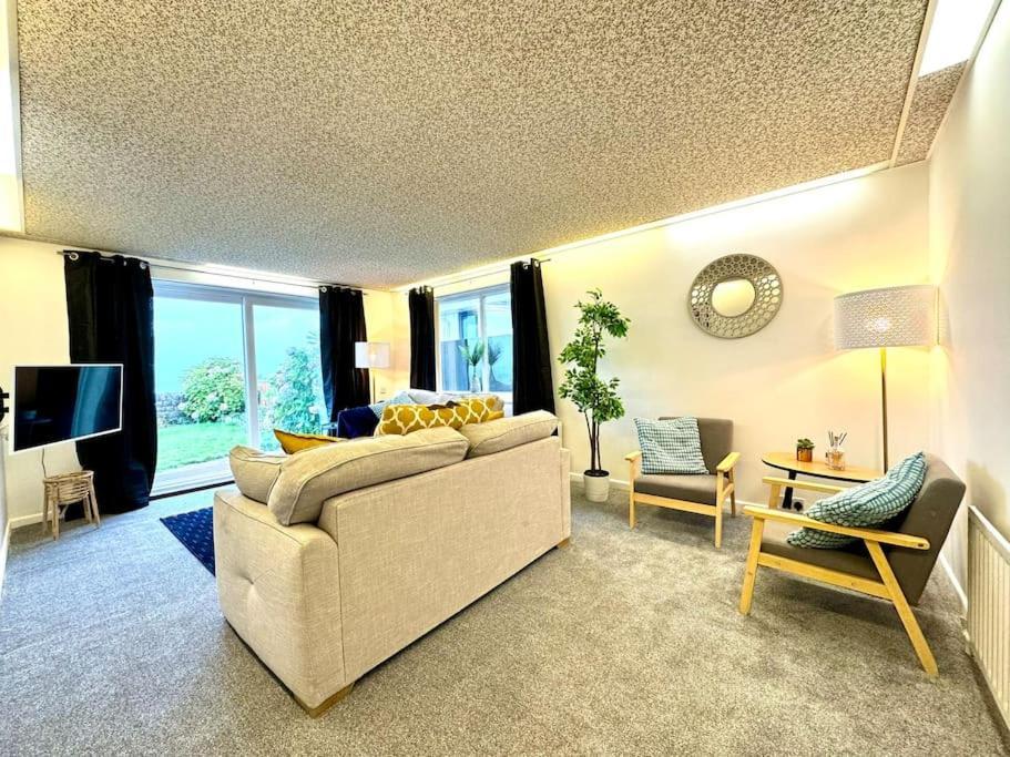 Spectacular Seaview - House - 2br - Sleeps 6 *
