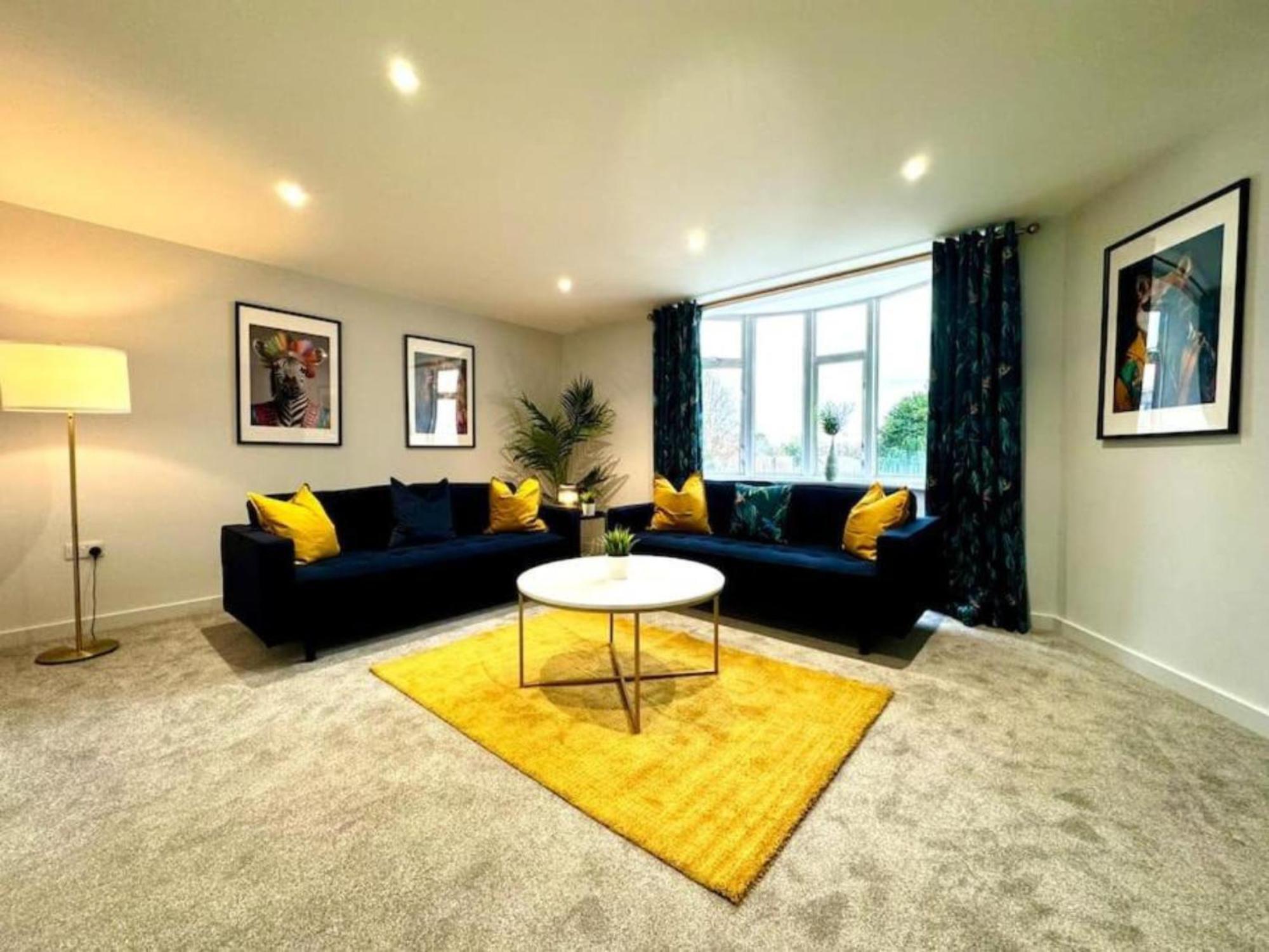 Apartment Ground Floor - Near The - 3 Bedroom - New -
