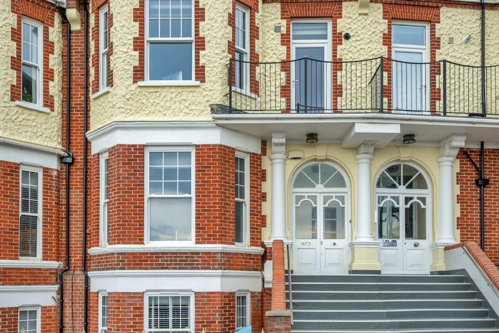Apartment Bournecoast - Upper Ground Floor Flat With Sea Views - Fm3441