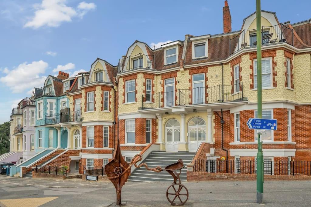 Bournecoast - Upper Ground Floor Flat With Sea Views - Fm3441