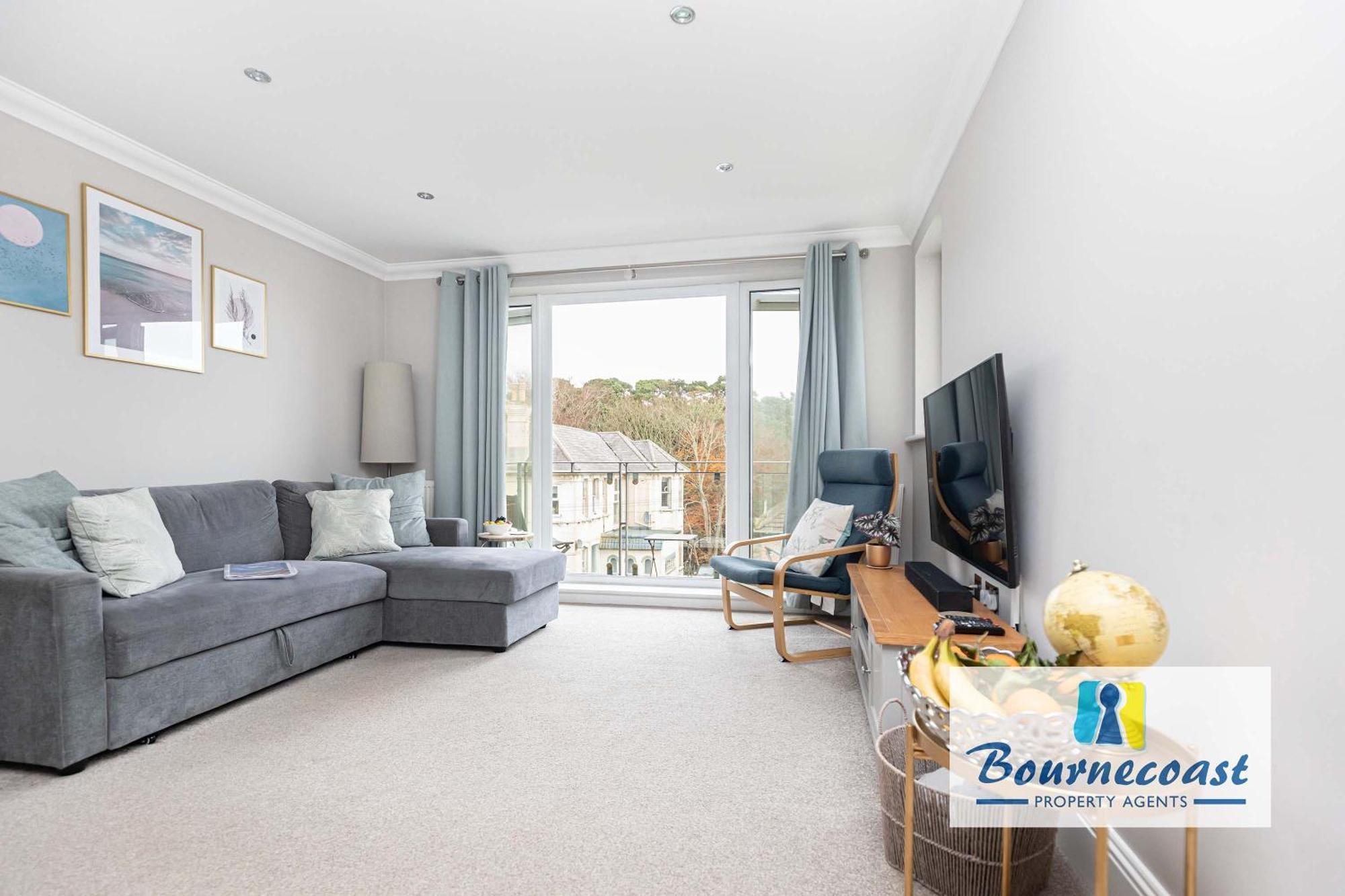 Bournecoast: Modern Flat-balcony-parking-fm6326 Apartment *