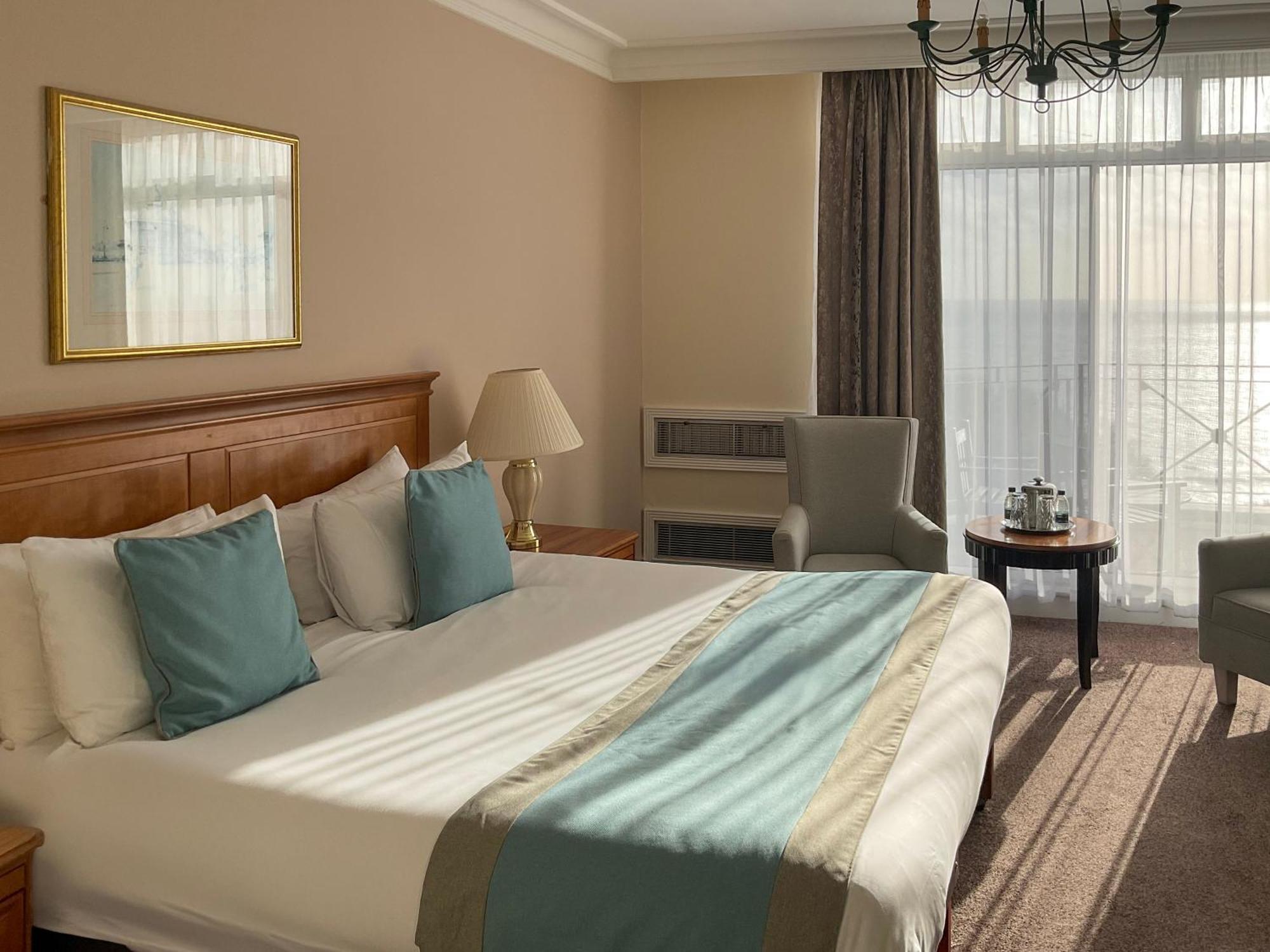 Royal Bath & 4* Bournemouth