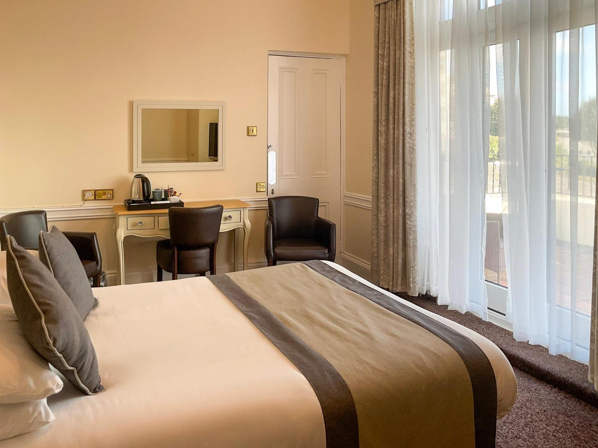 Royal Bath & Hotel