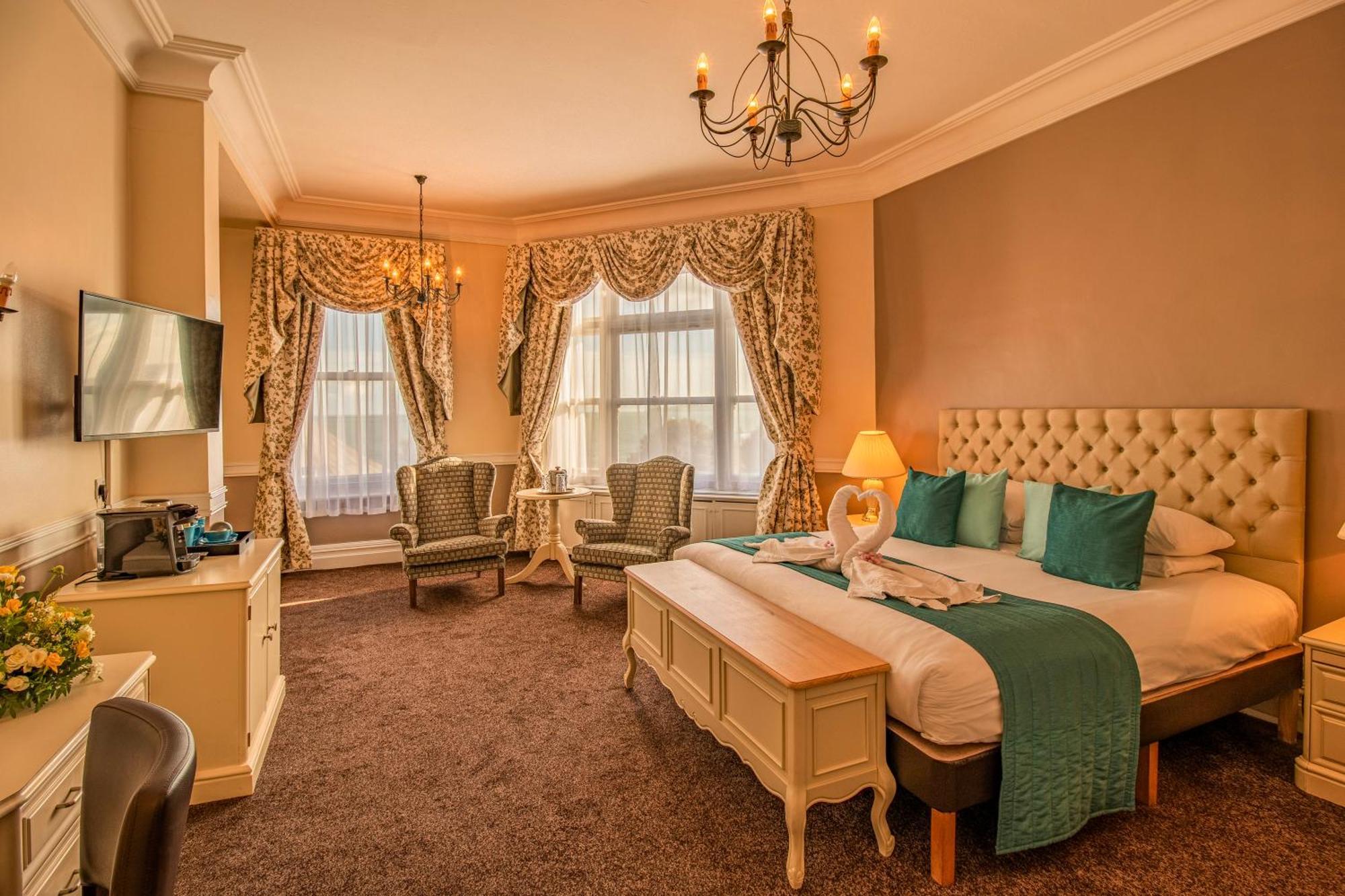 Hotel Royal Bath & 4*