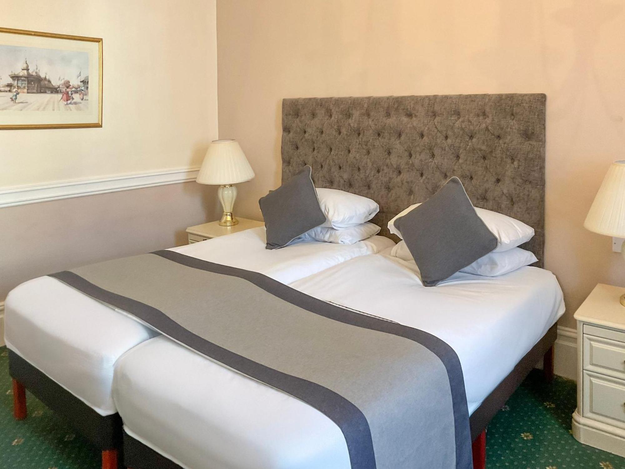 Royal Bath & Hotel