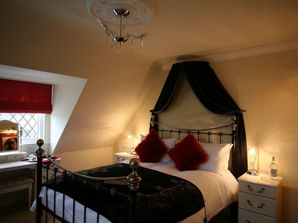 Les Bouviers Restaurant With 5* Bournemouth