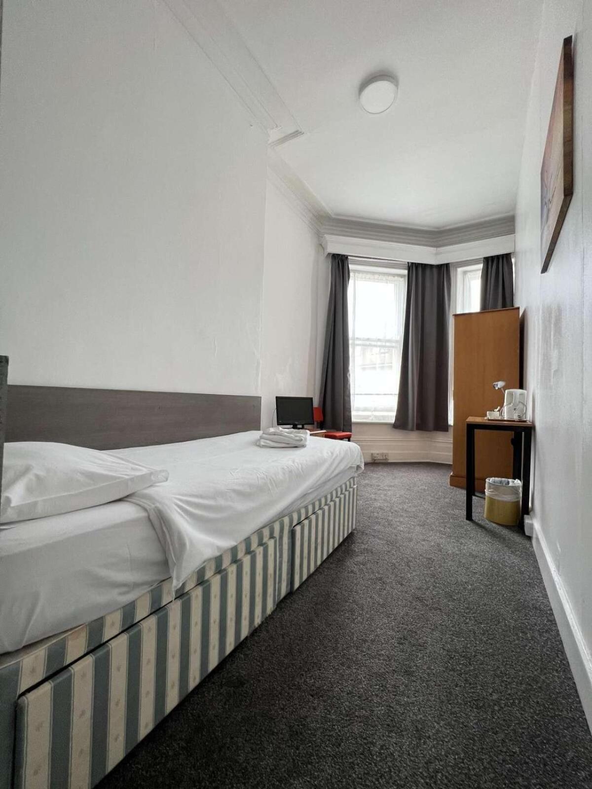 Hotel Crystal