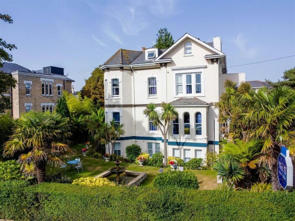 Hotel No5 Durley Road - Contemporary Serviced And Bournemouth