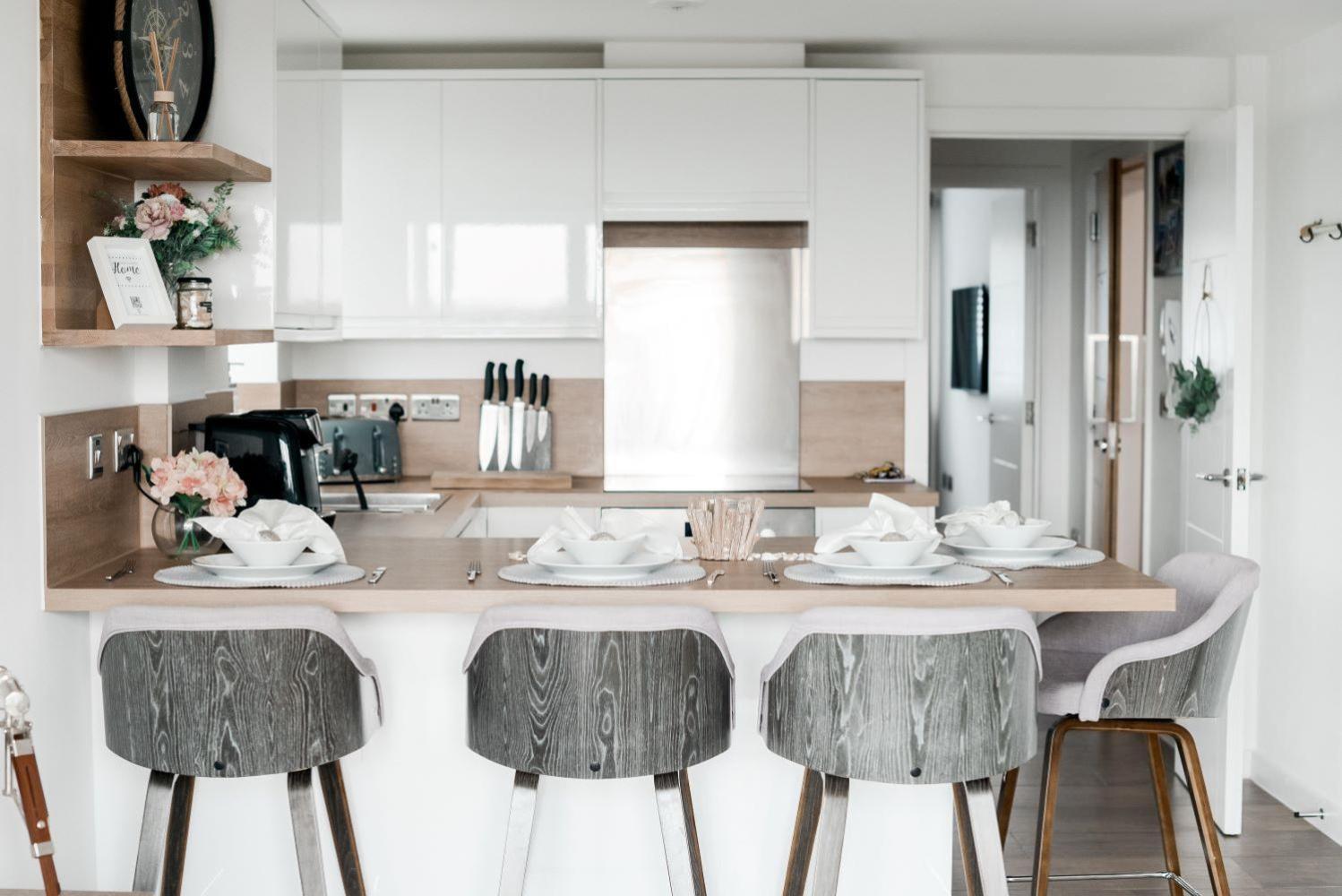 Apartment Brand New Beachfront Gf 2 Bed 6 Guests *