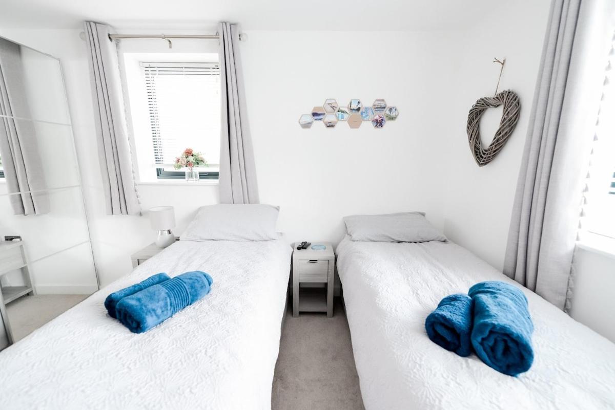 Apartment Brand New Beachfront Gf 2 Bed 6 Guests