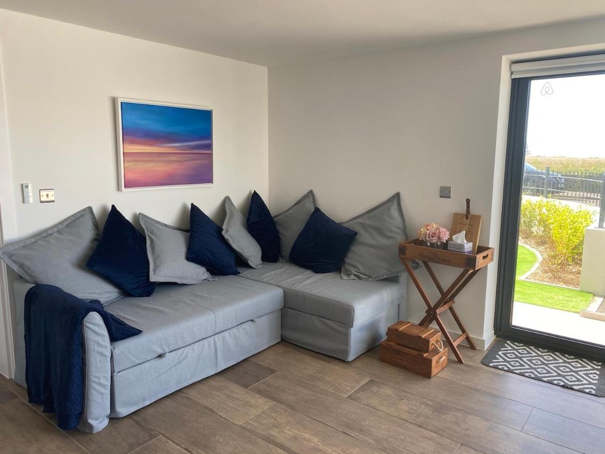 Brand New Beachfront Gf 2 Bed 6 Guests * Bournemouth