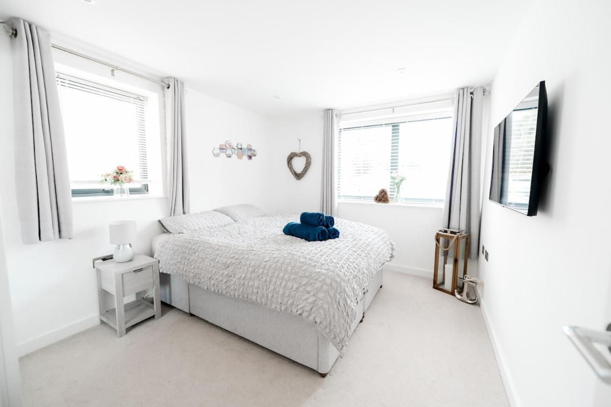 Brand New Beachfront Gf 2 Bed 6 Guests Apartment