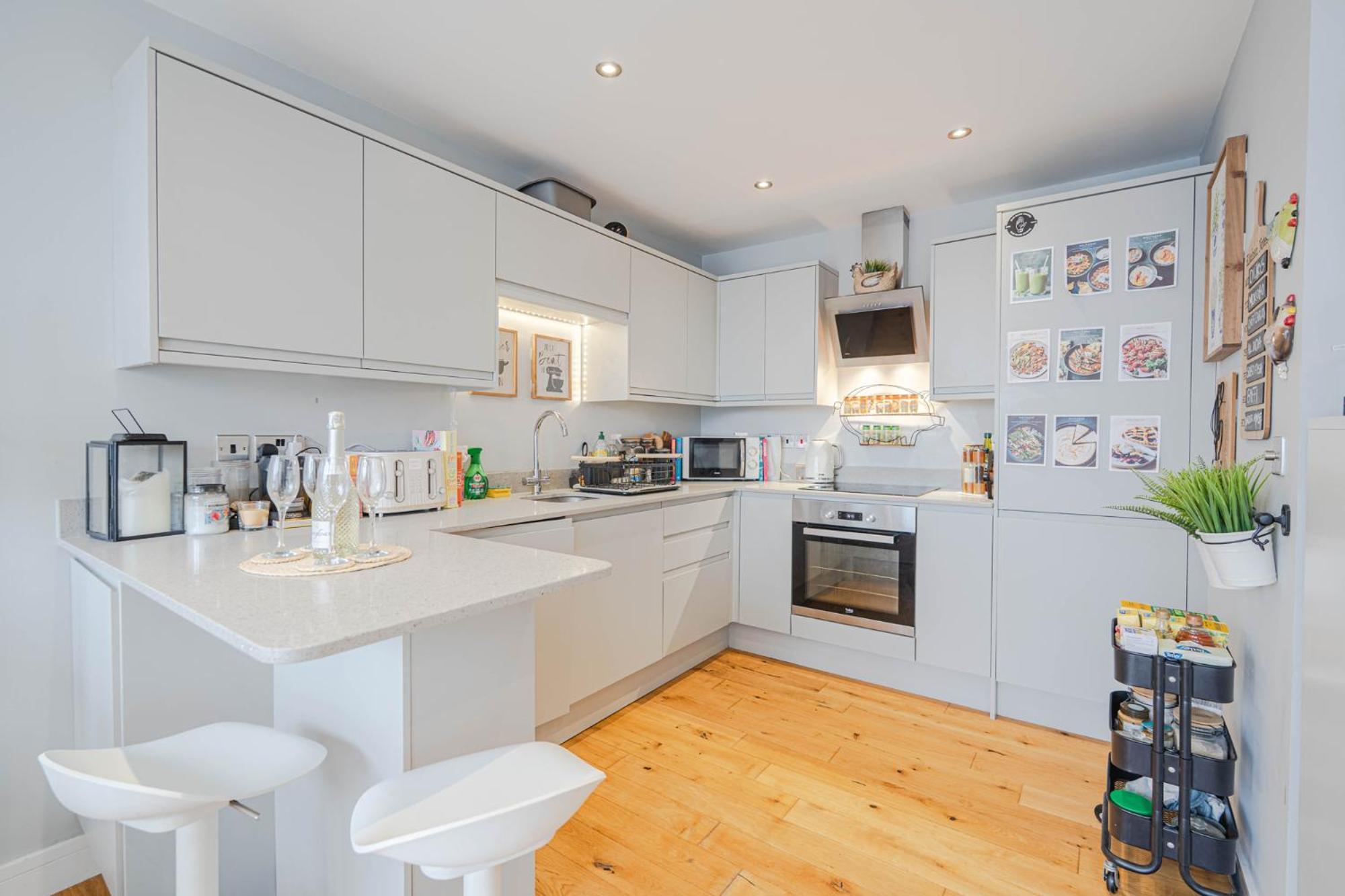 Apartment Stunning Bright Two Bedroom In Southbourne *