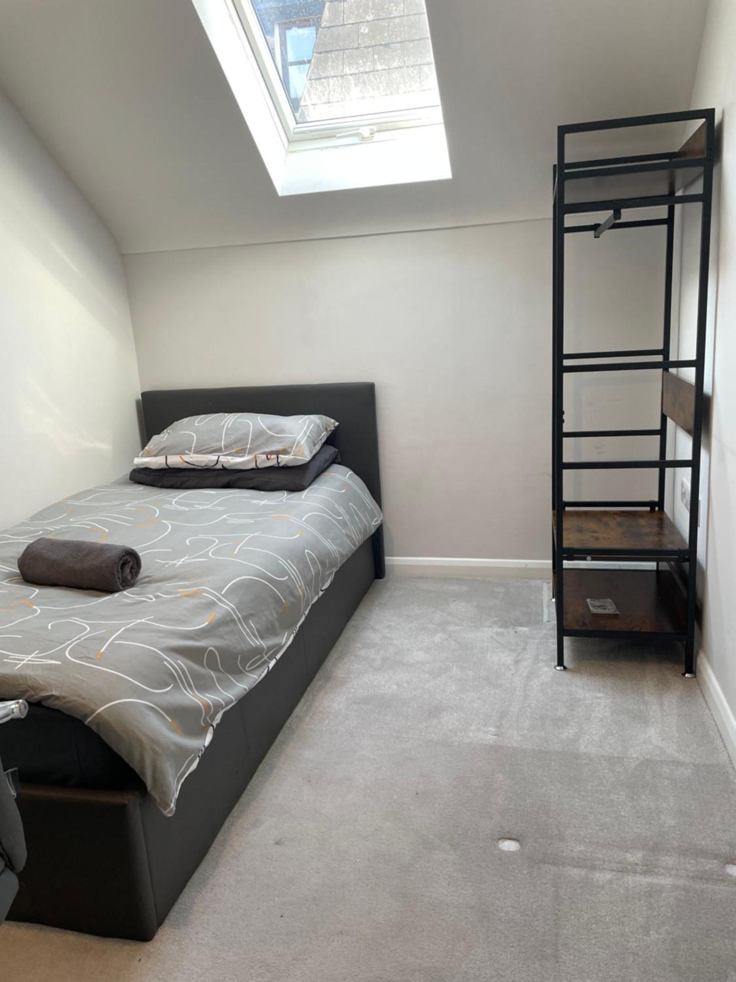 Apartment And Peaceful Two Bedroom Flat In Town Bournemouth