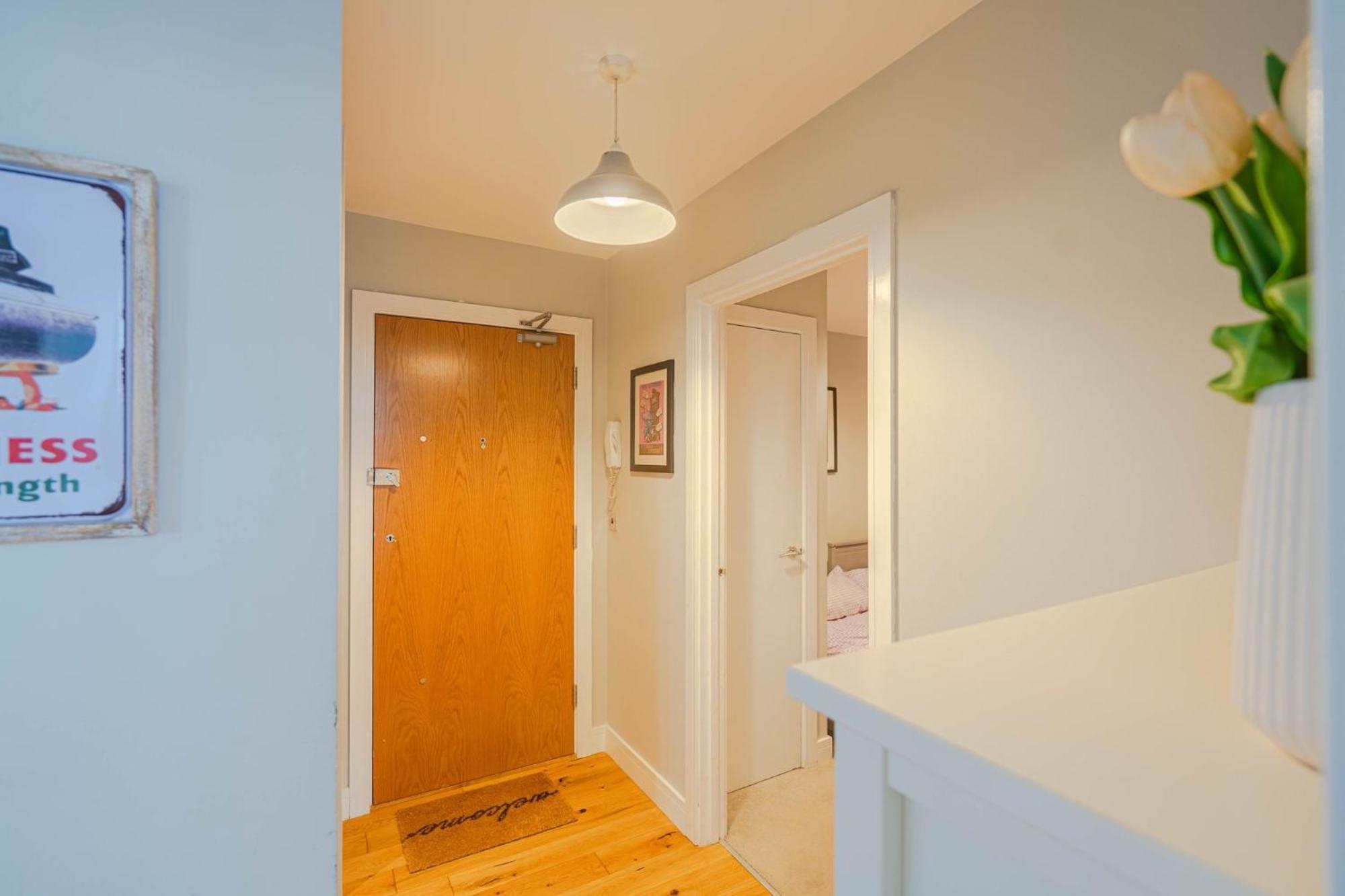 Stunning Bright Two Bedroom In Southbourne Apartment Bournemouth