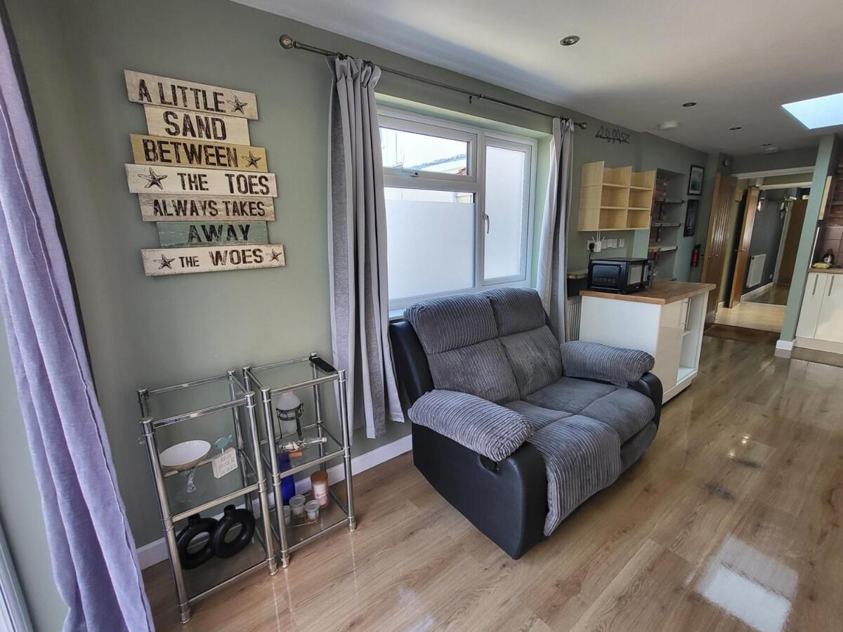 Apartment Modern One-bed Flat With Garden