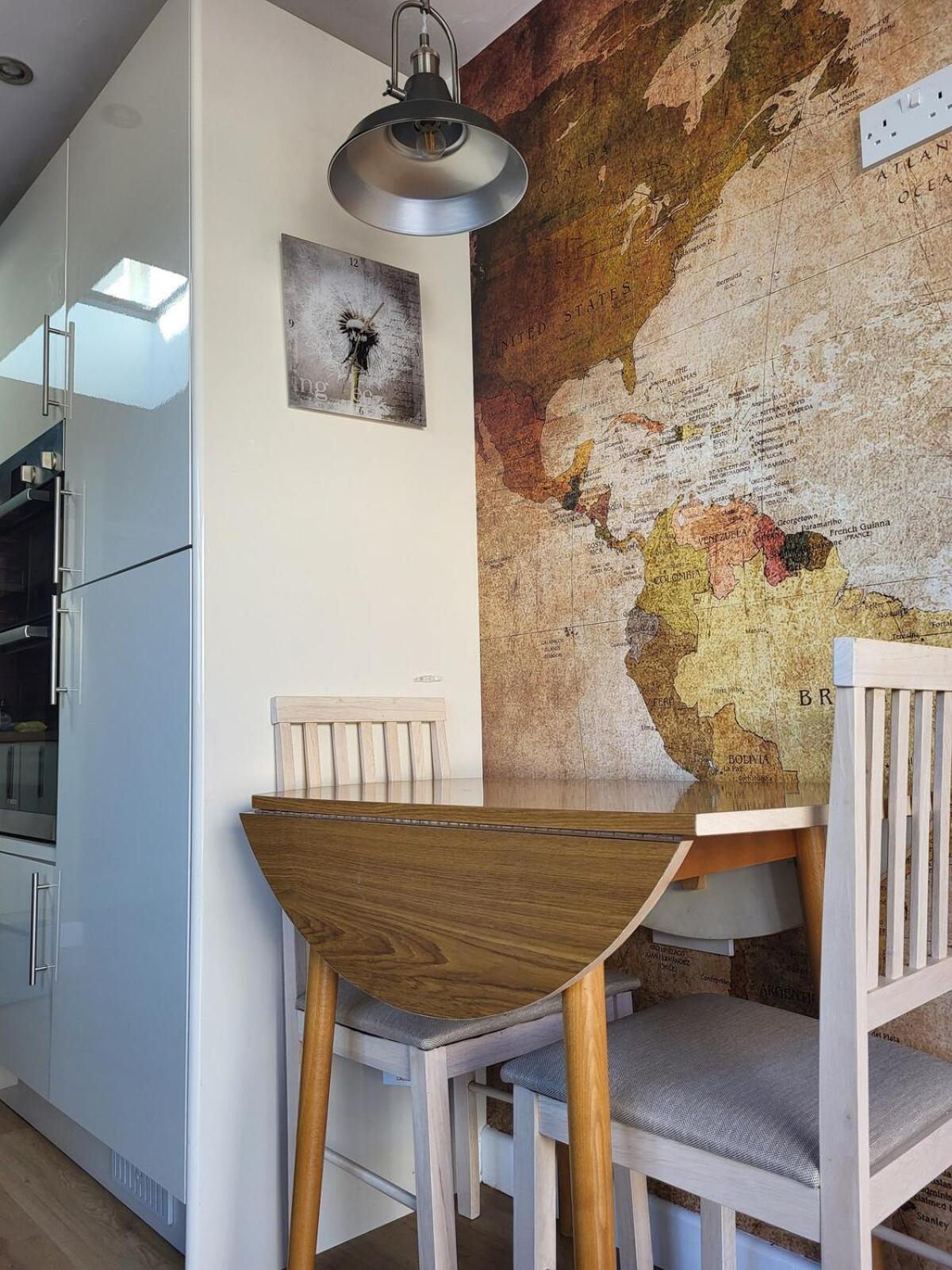 Modern One-bed Flat With Garden Apartment