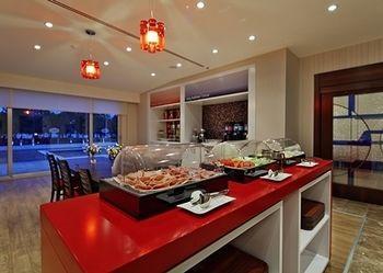 Hotel Hampton By Hilton Bournemouth