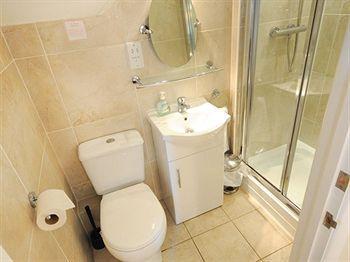 Bed & Breakfast Kantara Bournemouth