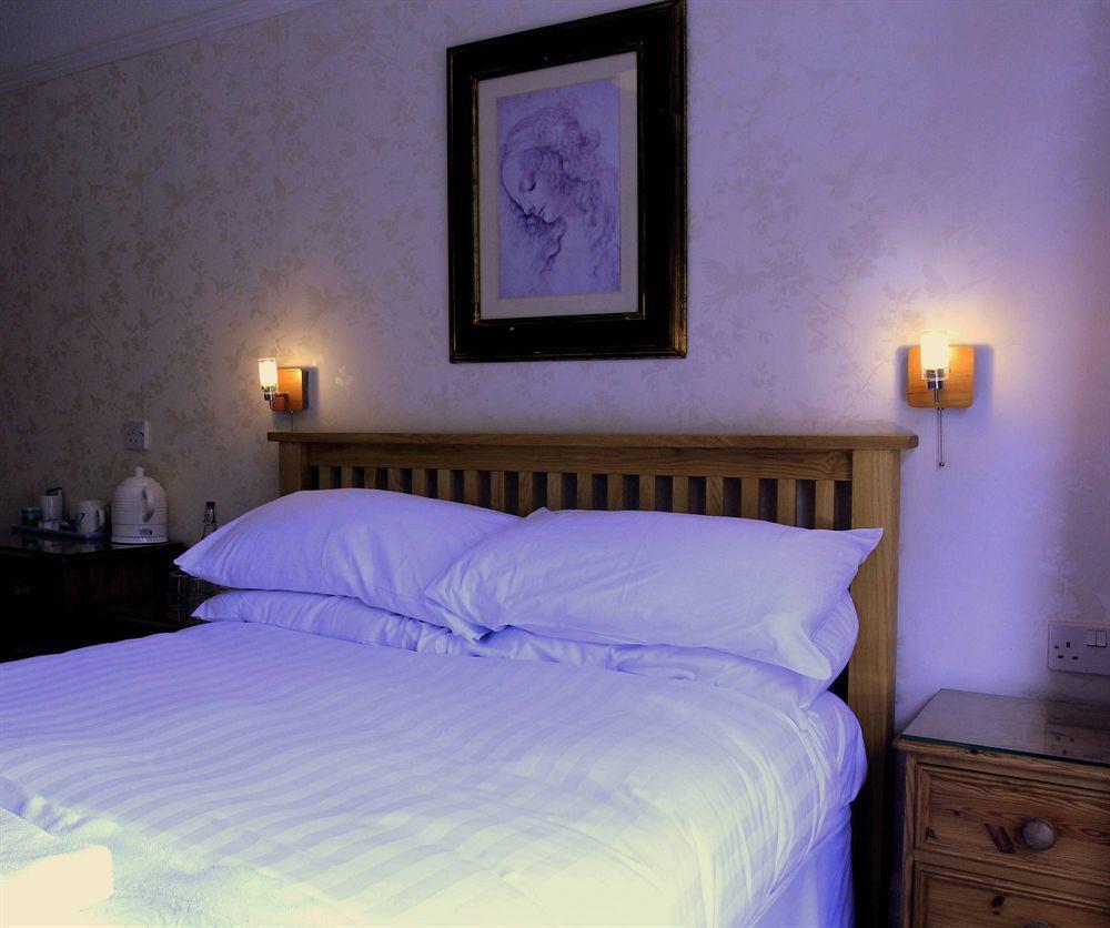 Bed & Breakfast The Living 4*