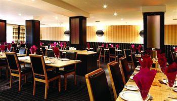 Russell Court 2*