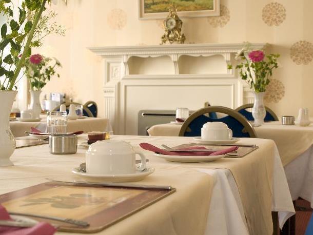 Denewood Guest house Bournemouth