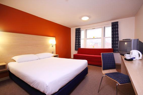 Travelodge 3*