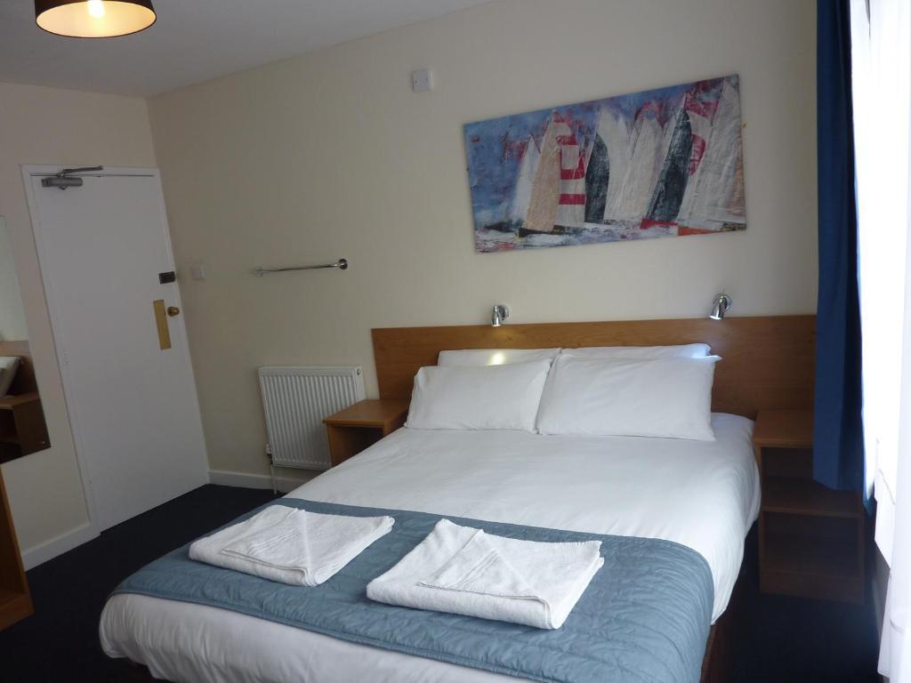 Carisbrooke Hotel Bournemouth