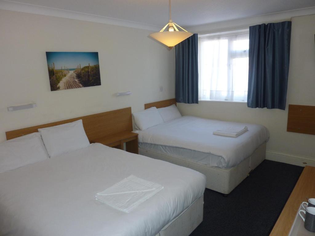 Carisbrooke Hotel Bournemouth