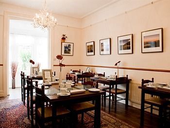 Bed & Breakfast The Living 4*