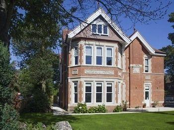 Chalfield Manor Boutique 4* Bournemouth