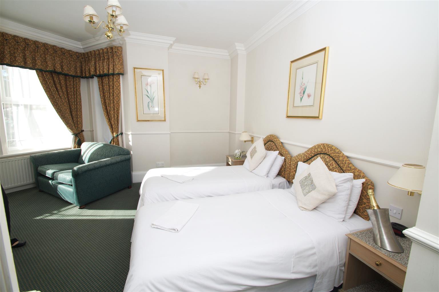 Montague 3* Bournemouth
