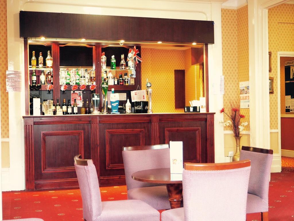 Devon Towers Hotel 3*
