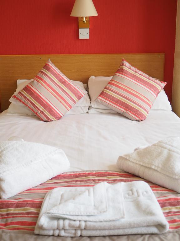 Devon Towers 3*
