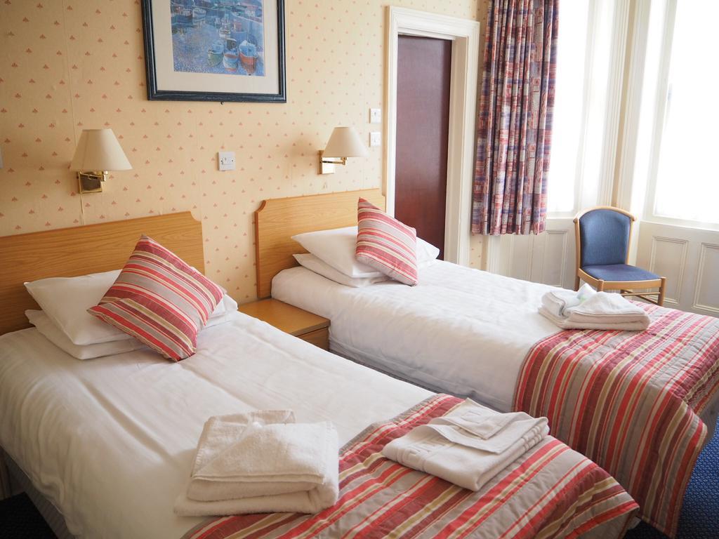 Hotel Devon Towers 3*