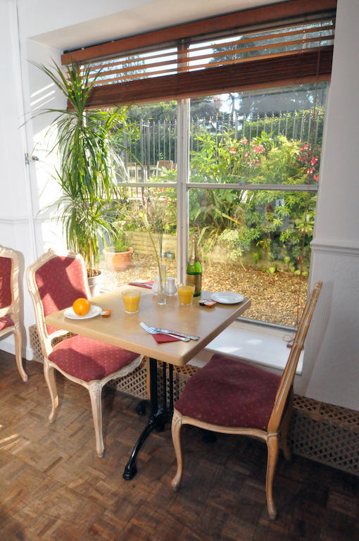 Montague Hotel