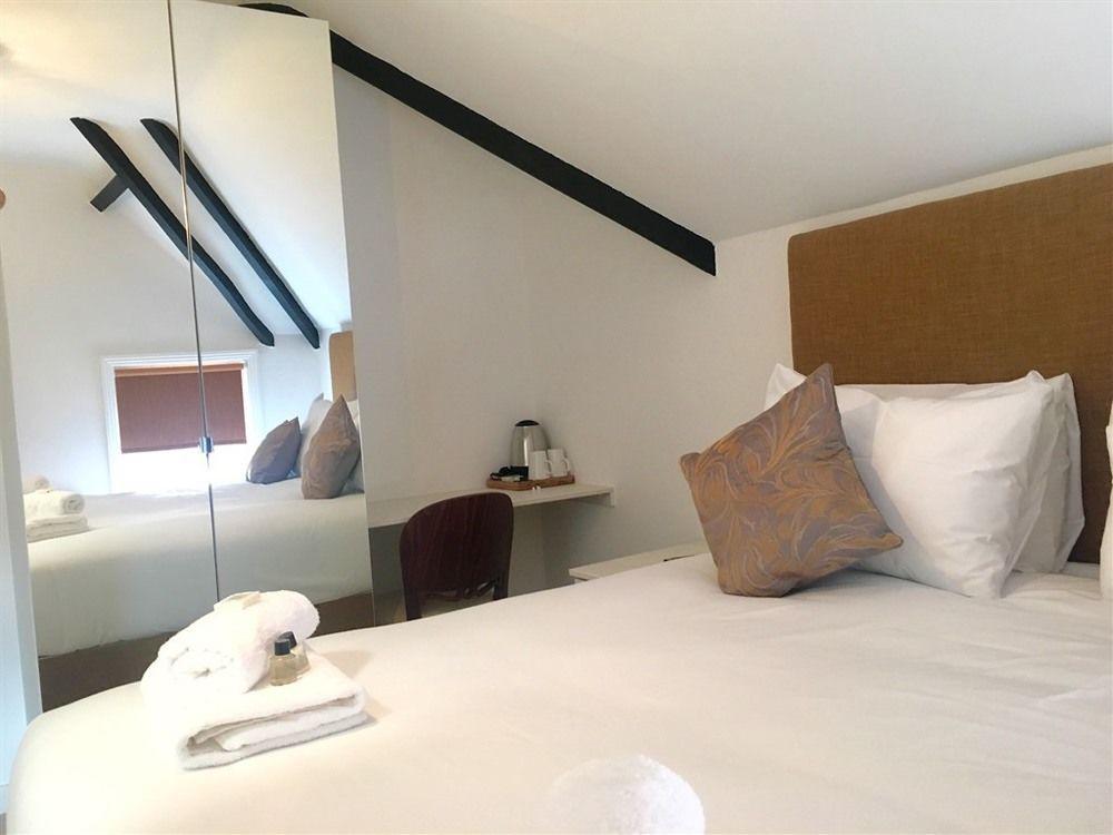 Fab Hotel