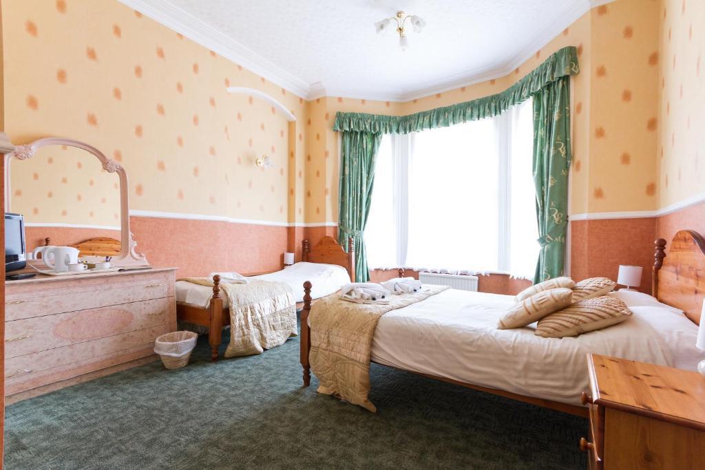 Sandbar House - Family And Couples Only Guest house